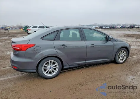 2015 Ford Focus Se z USA, uszkodzony, nr VIN 1FADP3F2XFL274567
